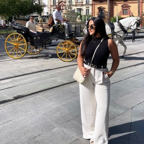 Cream  loose slacks - Picture 1 of 11